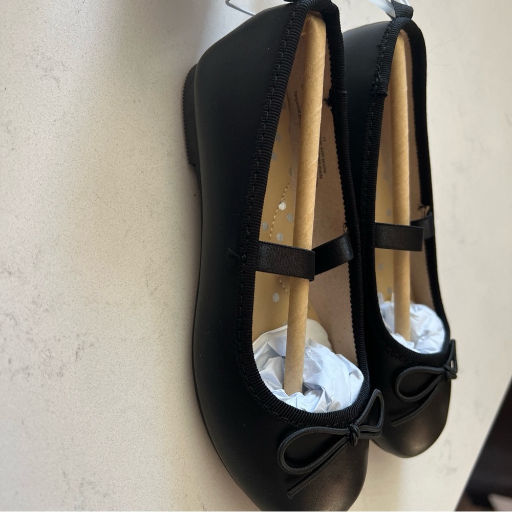 Cat & Jack Black Ballet Flats Girls 11